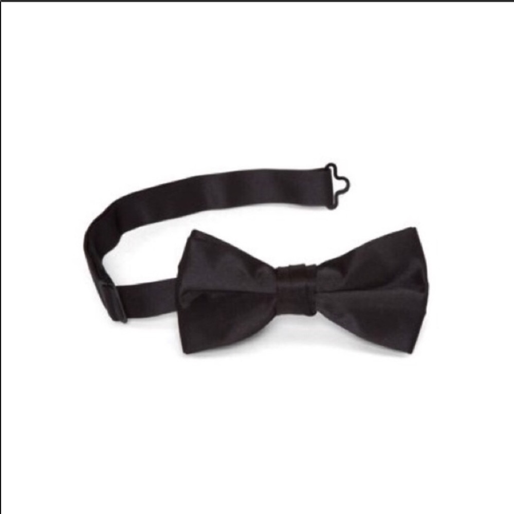 Male bow tie